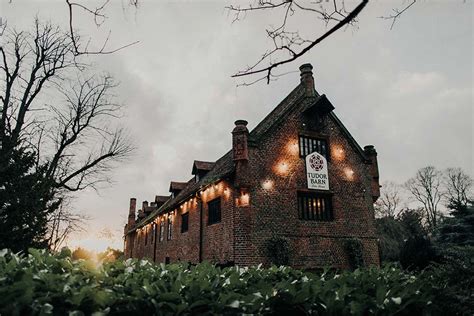 tudor barn eltham wedding